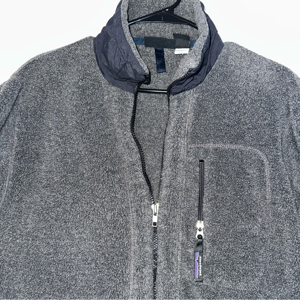 Patagonia Men's  synchilla vintage 1998 Charcoal Zip-Up Sweater